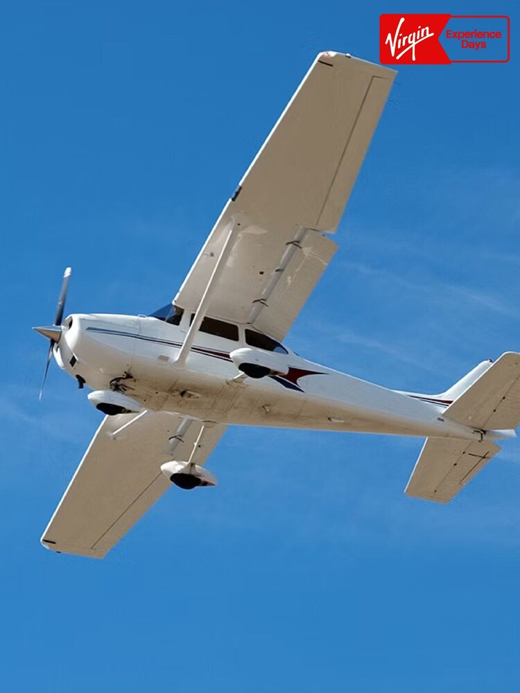 Virgin Experience Days Introductory Flying Lesson Gift - Image 2 of 2 Virgin Experience Days Introductory Flying Lesson Gift - Image 2 of 2