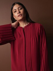 Rot - Langärmelige, hochwertige Bluse mit Biesen - Bild 1 von 7