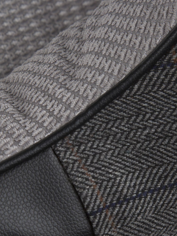 Scruffs® Black Washable Medium Breed Windsor Tweed Dog Bed - Image 4 of 4 Scruffs® Black Washable Medium Breed Windsor Tweed Dog Bed - Image 4 of 4