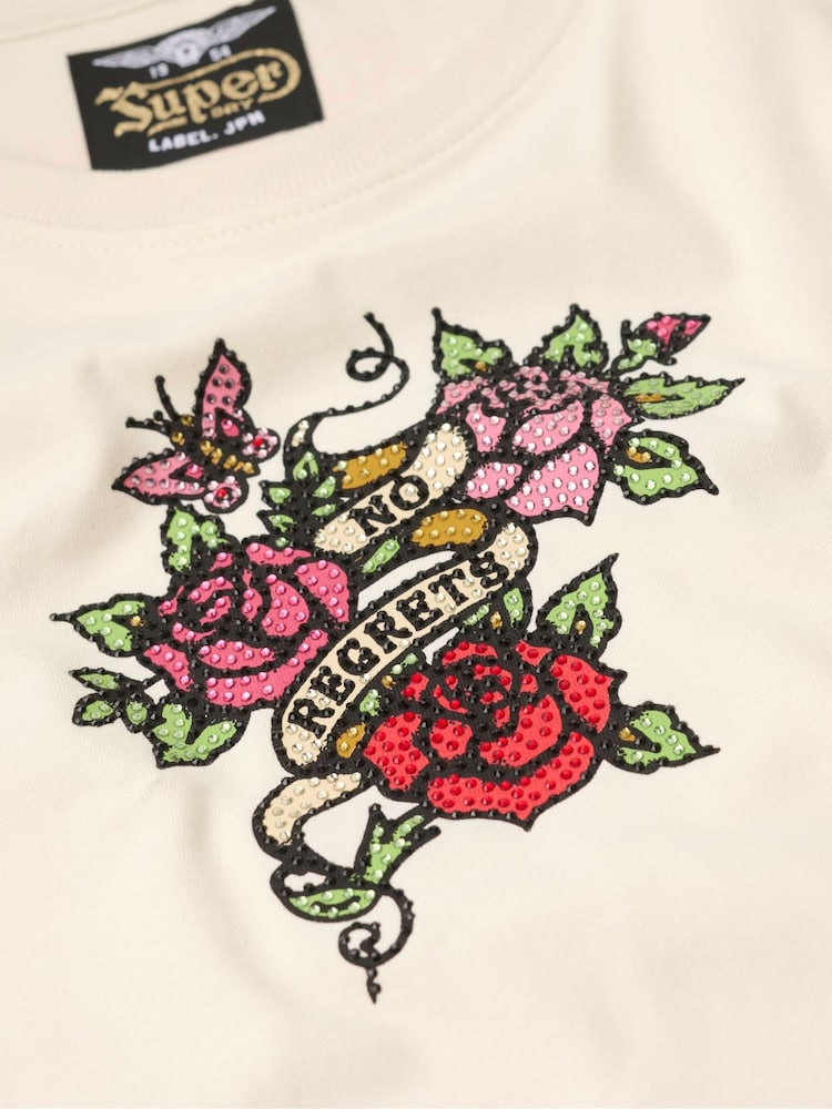 Rice White - Camiseta pequeña entallada con tatuajes y diamantes de imitación de 100% algodón de Superdry - Imagen 5 de 5