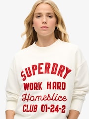 Off White - Superdry, בצבע אוף-וייט, סווטשירט בגזרה רפויה עם צווארון עגול ורקמה, %100 כותנה - Image 2 of 3