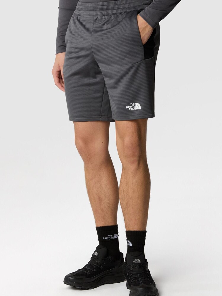 The North Face Mountain Athletics Fleeceshorts - Bild 1 av 1 The North Face Mountain Athletics Fleeceshorts - Bild 1 av 1