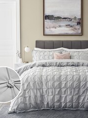 Tekstured pleats duvet pokrov in blazina set - Slika 1 iz 4