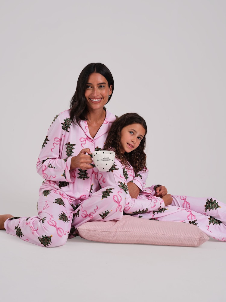 Loungeable Christmas Bow Stripe Super Soft Long Sleeve Button Through Pyjamas Set - Image 2 de 7 Loungeable Christmas Bow Stripe Super Soft Long Sleeve Button Through Pyjamas Set - Image 2 de 7