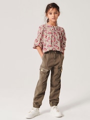 River Island dekleta Srebrna kost Belted kargo hlače (z žepi na hlačnicah) 100% Cotton hlače - Slika 1 iz 4