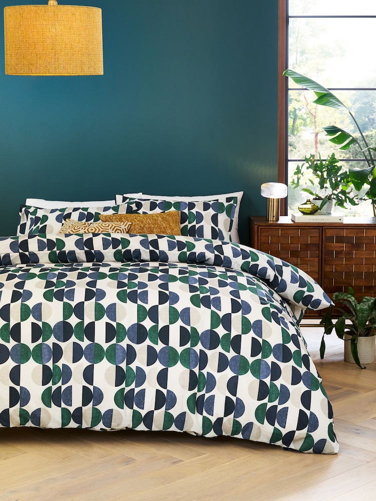 2 Pack Blue/Green Retro Circle Reversible Duvet Cover and Pillowcase Set - Image 3 of 8