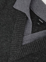 Reiss Charcoal Grey Corey Wool V-Neck Contrast-Collar Jumper - Image 6 of 6
