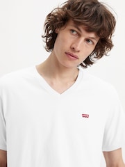 Levi's® White 100% Cotton Original Housemark V-Neck T-Shirt - Image 3 of 5