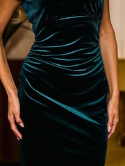 Sosandar Green Velvet Embellished Trim Bardot Pencil Dress - Image 5 of 5
