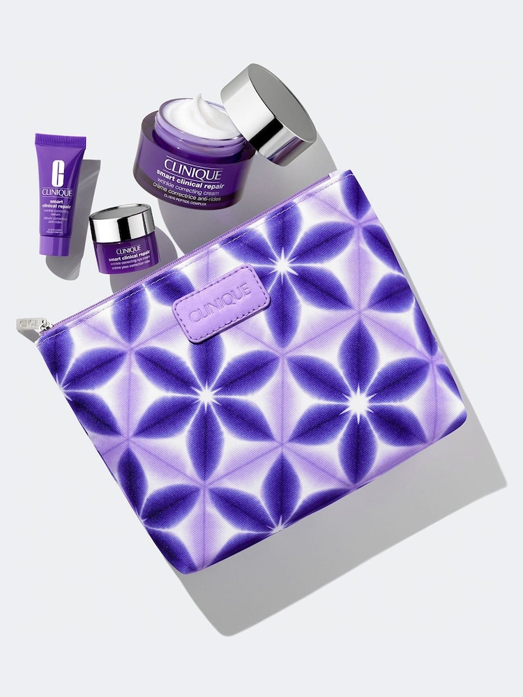 Clinique Smart Anti-Ageing Moisturiser Skincare Gift Set (worth £101) - Image 2 of 5