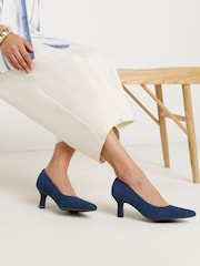 Zapatos de puntera en punta y tacón bajo de JD Williams - Imagen 1 de 4