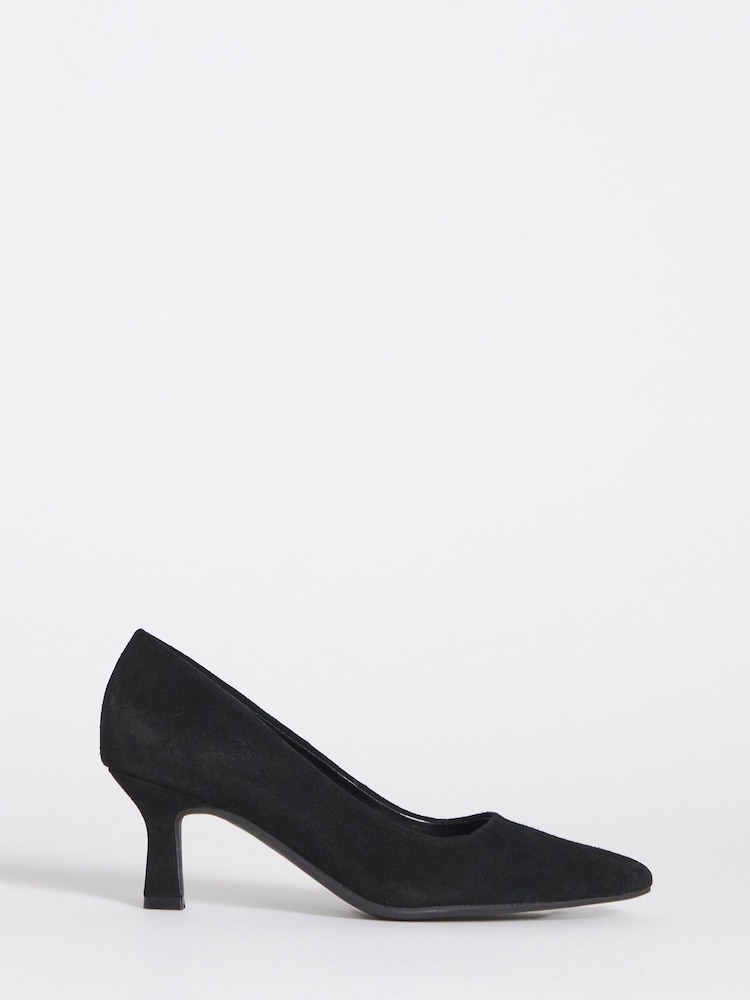 Buty na niskim obcasie typu kitten JD Williams z noskiem w szpic - Obraz 2 z 4 Buty na niskim obcasie typu kitten JD Williams z noskiem w szpic - Obraz 2 z 4