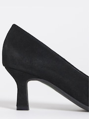 Buty na niskim obcasie typu kitten JD Williams z noskiem w szpic - Obraz 4 z 4