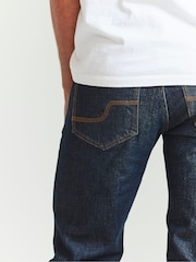 FatFace Jeans in dunkler Vintage-Waschung - Bild 3 von 3
