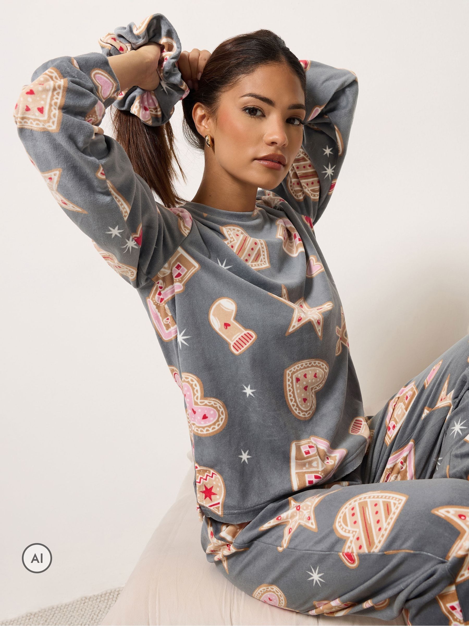 Pixiegirl Women's Grey Petite Christmas Biscuit Print Pyjama Set & Scrunchie In Size 16-18 - Image 2