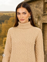 Yumi Cable Knit Roll Neck Jumper - Image 4 de 4