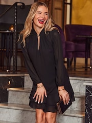 Sosandar Black Keyhole Detail High Neck Shift Dress - Image 1 of 5