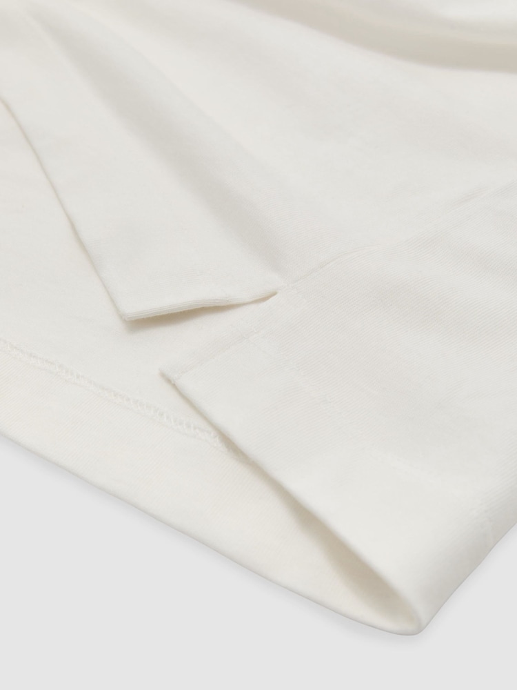Reiss White Malibu Cotton V-Neck Relaxed-Fit T-Shirt - Image 6 of 6 Reiss White Malibu Cotton V-Neck Relaxed-Fit T-Shirt - Image 6 of 6
