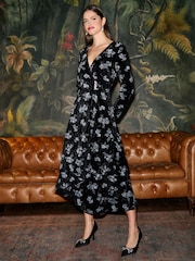 Yumi Floral Velvet Midi Wrap Dress - Εικόνα 1 από 5