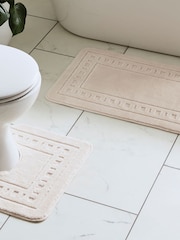Catherine Lansfield Set of 2 Cream Armoni Bath Set - Image 1 of 4