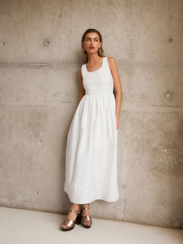 White - Image 2 of 6