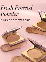Elizabeth Arden Flawless Finish Skincaring Pressed Powder - Image 2 of 5