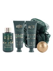 The Luxury Bathing Company Toasted Pistachio & Caramel One More Sleep Gift Set - Image 3 of 3