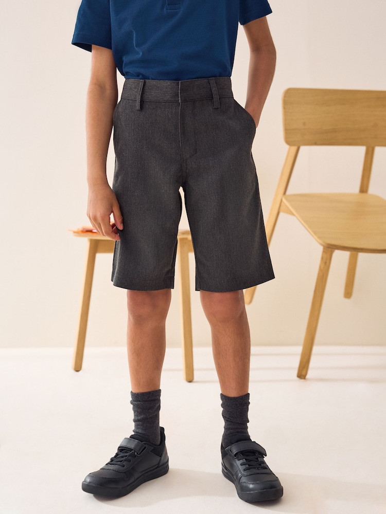 Grau - Schulshorts mit flacher Vorderseite (3–14 J.) - Bild 1 von 9 Grau - Schulshorts mit flacher Vorderseite (3–14 J.) - Bild 1 von 9