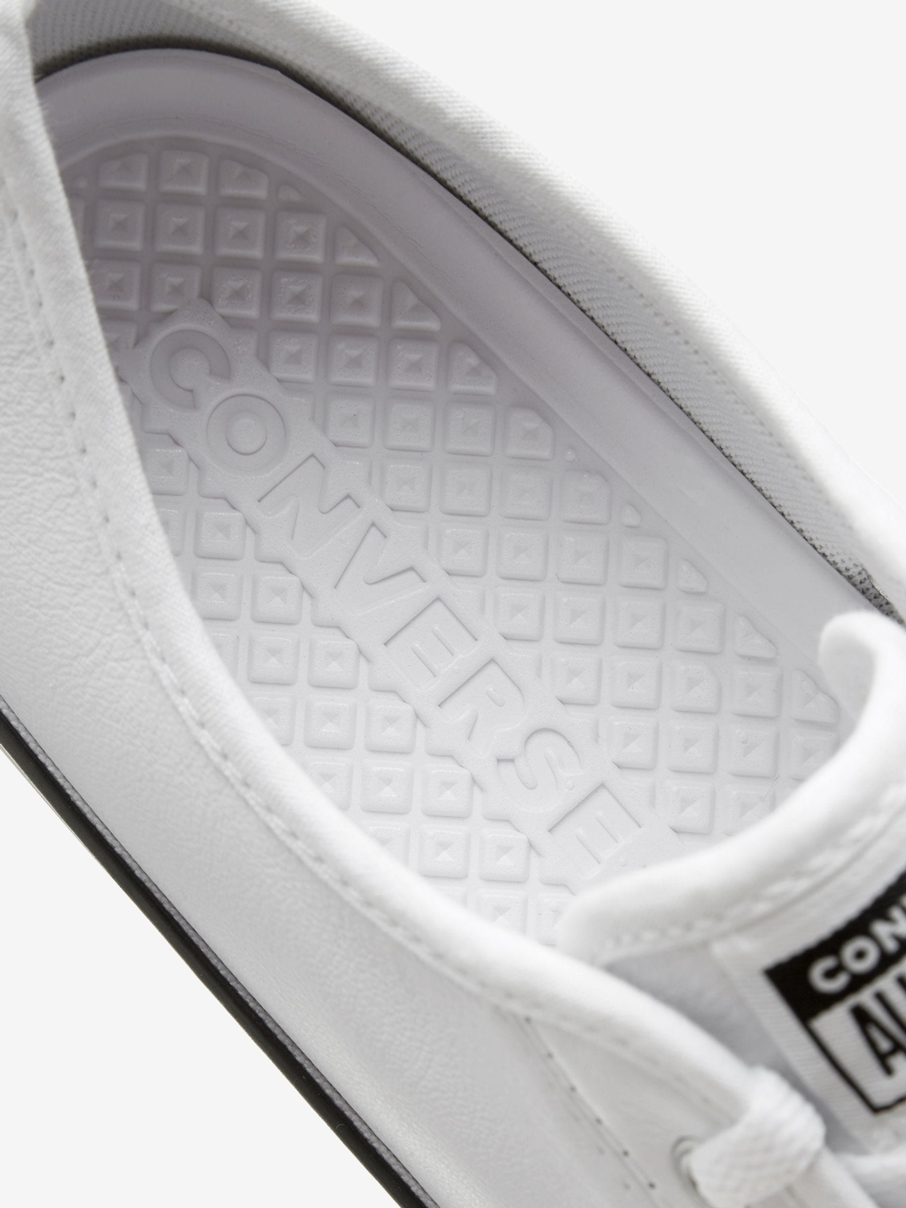 Womens white leather dainty converse deals