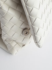White Weave Clutch Bag - Image 7 of 9