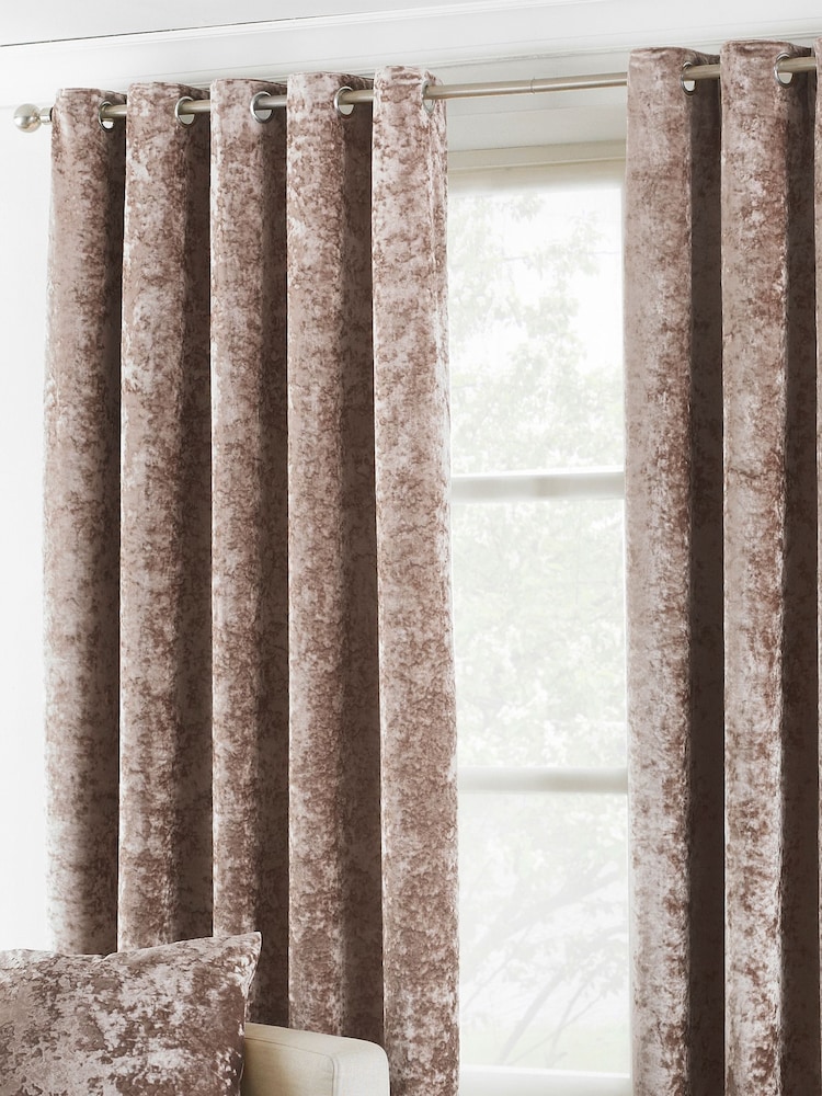 Riva Paoletti Verona Ösenvorhänge aus Knittersamt - Bild 1 von 4 Riva Paoletti Verona Ösenvorhänge aus Knittersamt - Bild 1 von 4