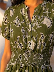 Roman Green Petite Floral Print Shirred Midi Dress - Image 4 of 4