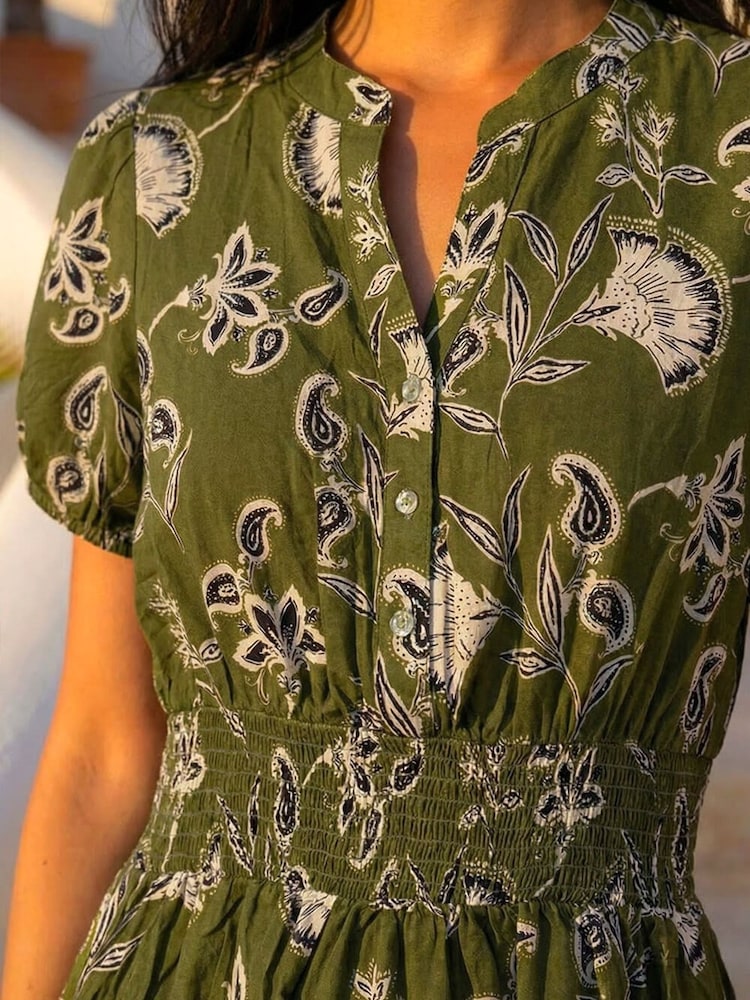 Roman Green Petite Floral Print Shirred Midi Dress - Image 4 of 4