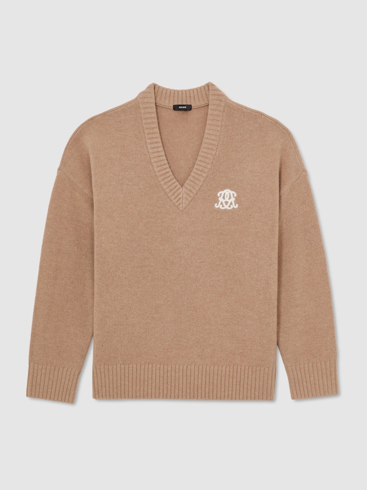 Reiss Jeremy Monogram Wool Relaxed V-Neck Jumper - Imagen 2 de 7 Reiss Jeremy Monogram Wool Relaxed V-Neck Jumper - Imagen 2 de 7
