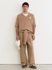 Reiss Jeremy Monogram Wool Relaxed V-Neck Jumper - Imagen 3 de 7