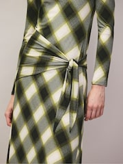 Ro&Zo Green Petite Check Tie Waist Waist Maxi Dress - Image 4 of 7