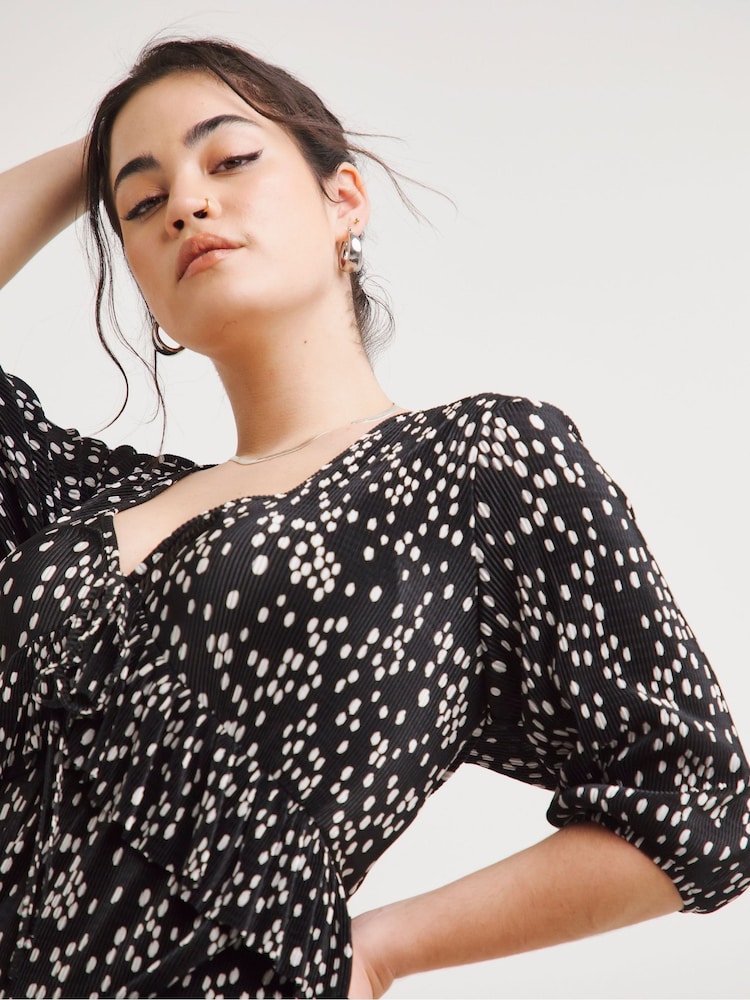 Simply Be Black Spot plisse Culotte Jumpsuit - Image 4 of 4