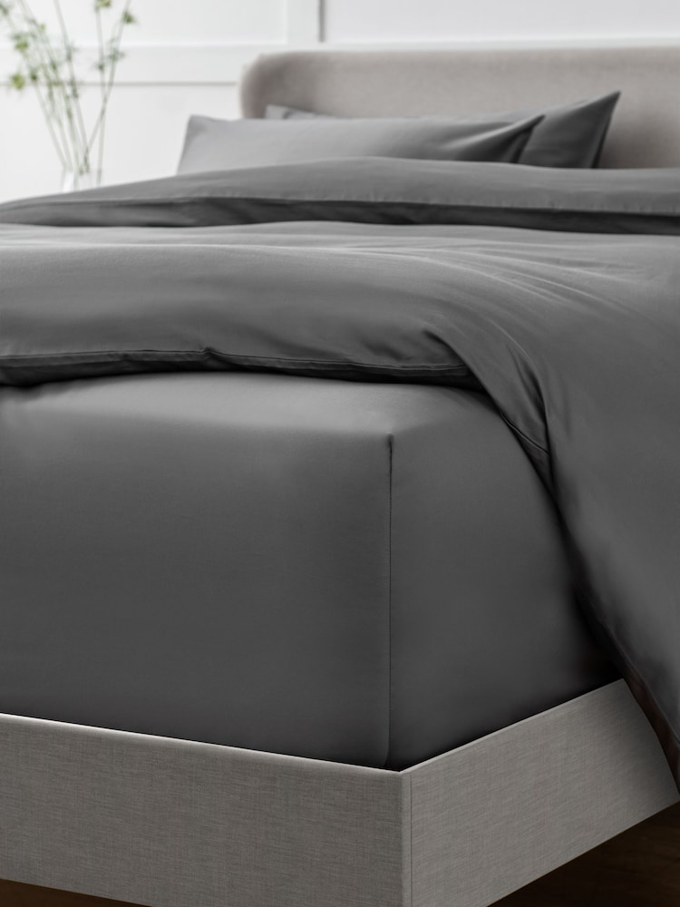 Charcoal Grey Collection Luxe 400 Thread Count 100% Egyptian Extra Deep Fitted Cotton Sateen Sheet - Image 1 of 2