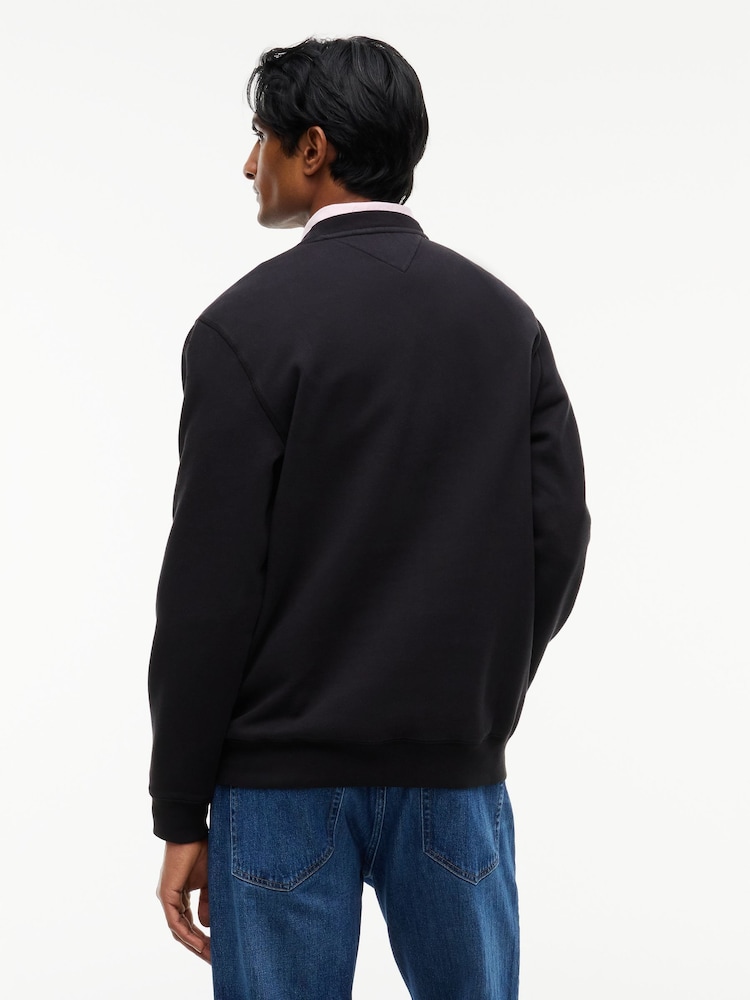 Juoda - Tommy Hilfiger Badge Fleece megztinis su apvalia kaklo dalimi - 2 paveikslėlis iš 5