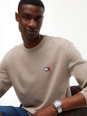 Tommy Hilfiger Brown Badge Jersey Long Sleeve T-Shirt - Image 4 of 5