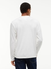 Tommy Hilfiger Natural Badge Jersey Long Sleeve T-Shirt - Image 2 of 5