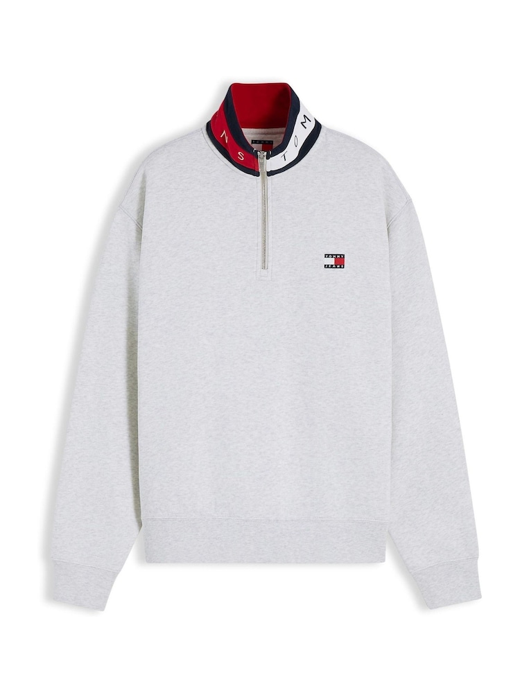 אפור - Tommy Hilfiger סווטשירט בגזרה נינוחה עם רבע רוכסן ועיטור טלאי - תמונה 5 מתוך 5 אפור - Tommy Hilfiger סווטשירט בגזרה נינוחה עם רבע רוכסן ועיטור טלאי - תמונה 5 מתוך 5