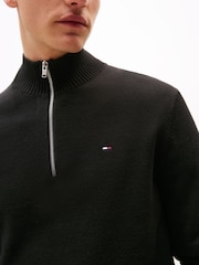 Черный - Легкий узкий джемпер с короткой молнией и логотипом Tommy Hilfiger - Изображение 4 5
