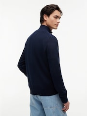 Синий - Легкий узкий джемпер с короткой молнией и логотипом Tommy Hilfiger - Изображение 4 7