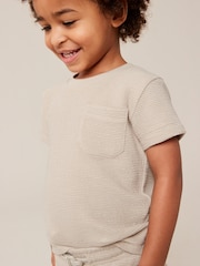 Neutral Textured Jersey Pocket T-Shirt and Shorts Set (3mths-7yrs) - Image 3 of 8