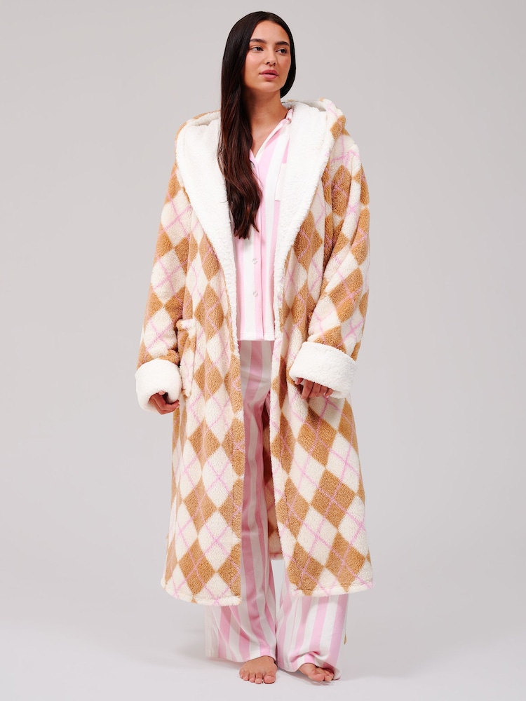 Loungeable Cream Argyle Cosy Borg Fleece Hooded Dressing Gown - Image 6 of 6 Loungeable Cream Argyle Cosy Borg Fleece Hooded Dressing Gown - Image 6 of 6