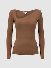 Reiss Camel Sasha Fitted Ribbed Asymmetric Neck T-Shirt - Image 2 of 4