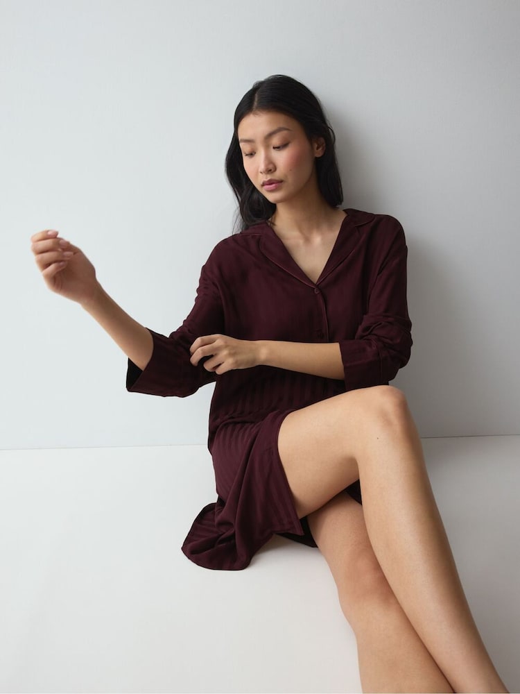 Mørk burgunder - Triumph Amourette Jacquard Nightdress - Bilde 2 av 5