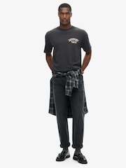 Blackboard - Superdry Lockeres T-Shirt aus 100% Baumwolle mit Tattoo-Grafik - Bild 2 von 6