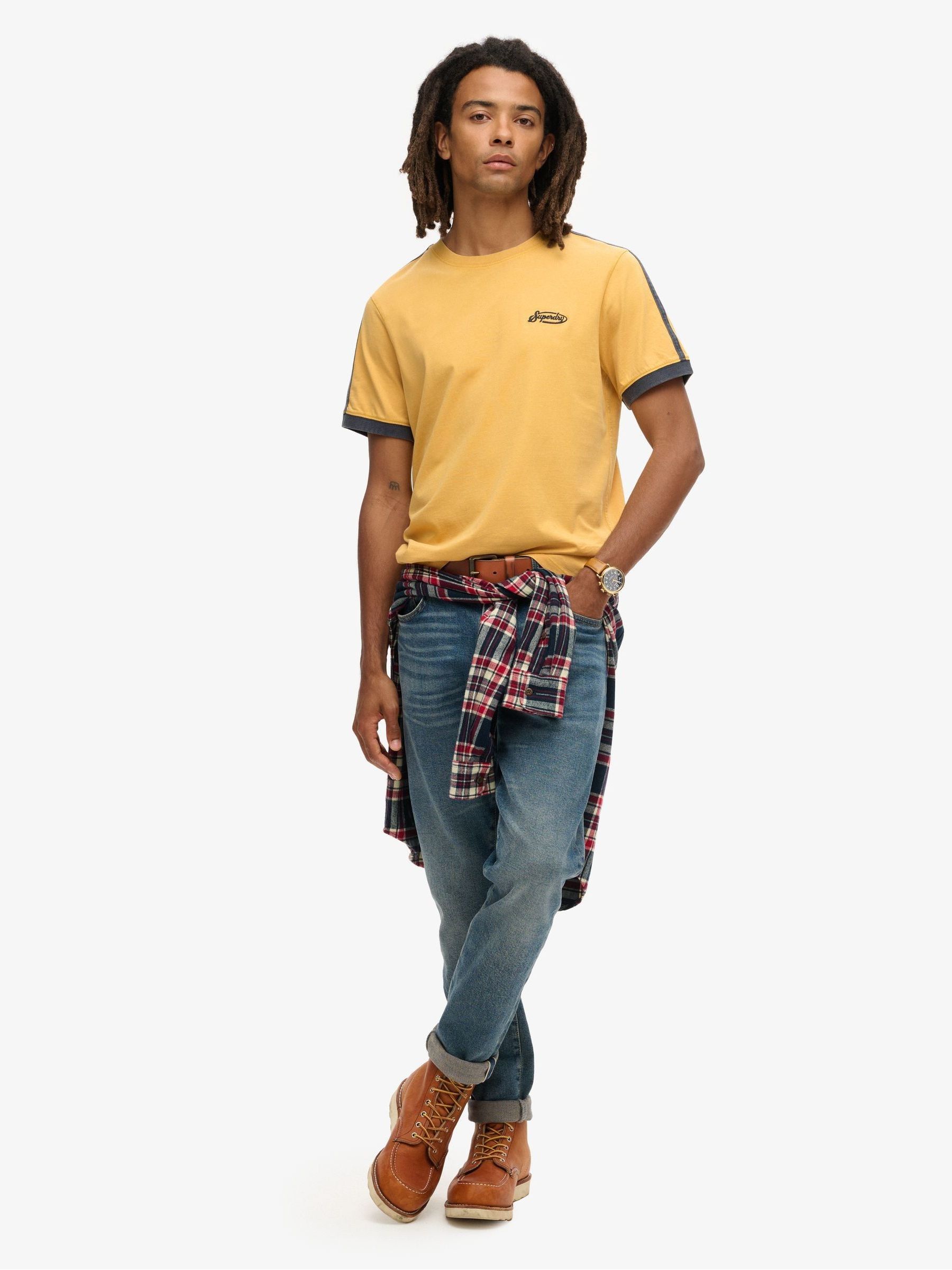 Next：日本 ゴールド - Superdry コットン 100% エッセンシャル